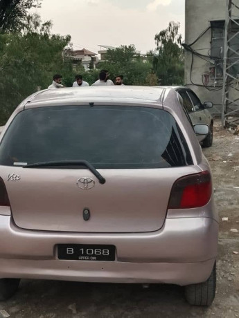 toyota-vitz-1999-big-1