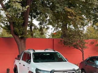 toyota-revo-v-28-diesel