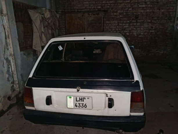daihatsu-charade-1986-big-2