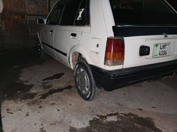 daihatsu-charade-1986-big-1