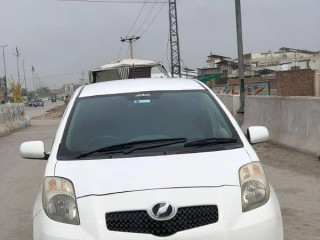 toyota-vitz-2007