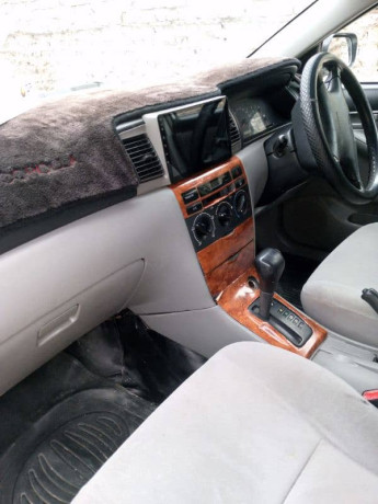 toyota-corolla-2002-big-2