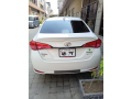 toyota-yaris-sedan-ativ-x-mt-15-small-2