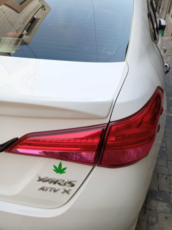 toyota-yaris-sedan-ativ-x-mt-15-big-18