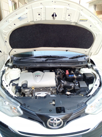 toyota-yaris-sedan-ativ-x-mt-15-big-8