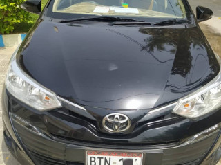 toyota-yaris-2021