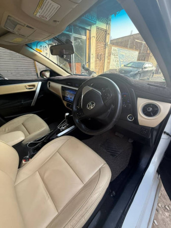 toyota-corolla-altis-grande-18-2020-fresh-condition-big-3