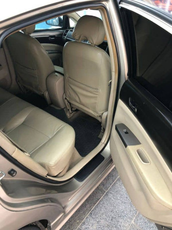 toyota-prius-2004-big-4