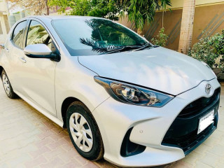 toyota-yaris-hatchback
