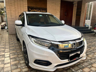 2018-honda-vezel-hybrid-z-honda-sensing