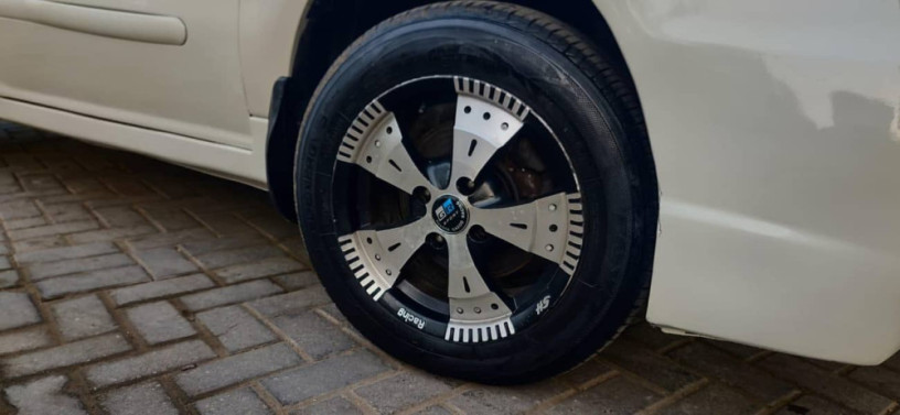 mercedez-benz-a-class-geely-big-3