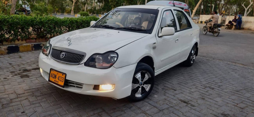 mercedez-benz-a-class-geely-big-0