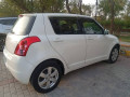 suzuki-swift-dlx-2013-small-4