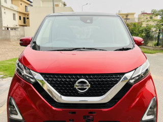 nissan-day-highway-star-pro-pilot-2022