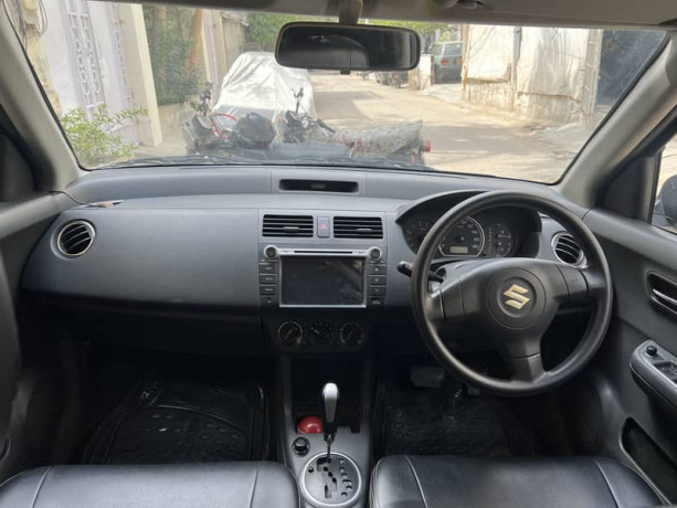 suzuki-swift-dlx-13-big-7