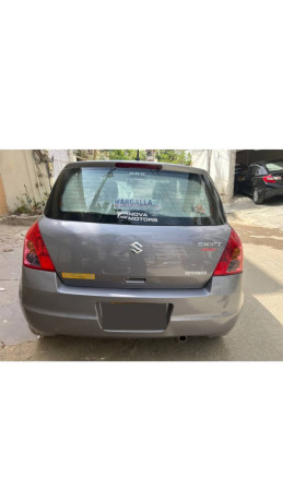 suzuki-swift-dlx-13-big-1