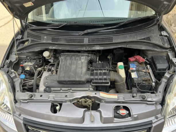 suzuki-swift-dlx-13-big-8