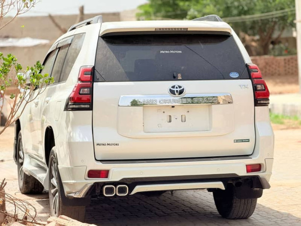 toyota-prado-tx-l-package-27-2019-big-11