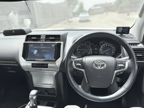 toyota-prado-tx-l-package-27-2019-big-8