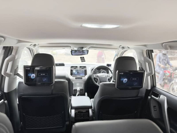 toyota-prado-tx-l-package-27-2019-big-4
