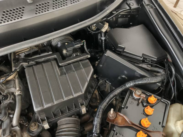 honda-civic-vti-oriel-prosmatec-2011-big-5