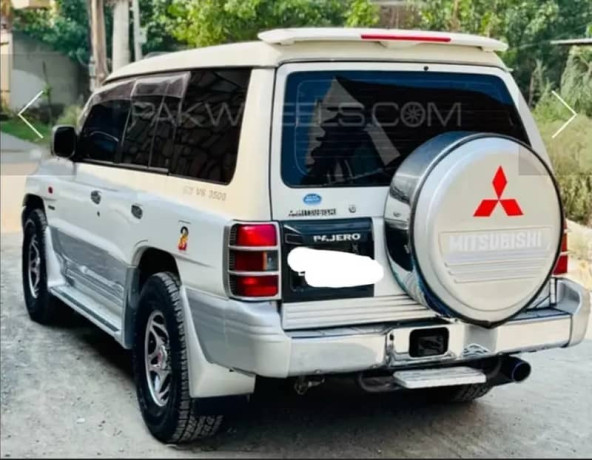 mitsubishi-pajero-1997-model-big-5