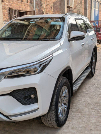 toyota-fortuner-sigma-2020-28-diesel-mint-condition-big-4
