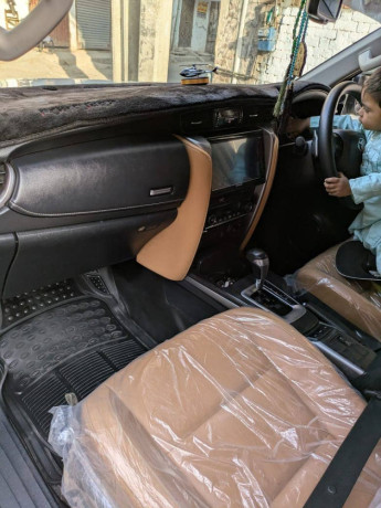 toyota-fortuner-sigma-2020-28-diesel-mint-condition-big-6