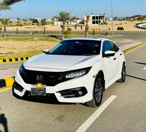honda-civic-15-rs-turbo-2020-big-2