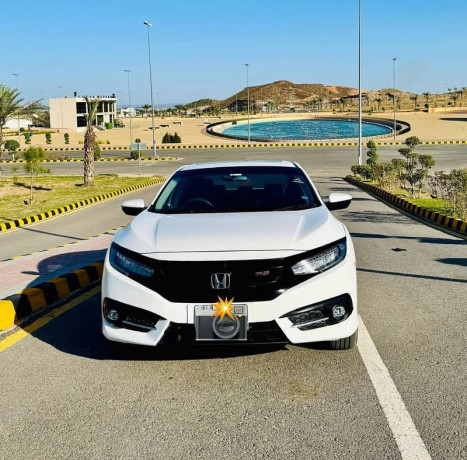honda-civic-15-rs-turbo-2020-big-1