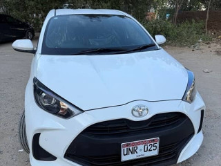 toyota-yaris-2023