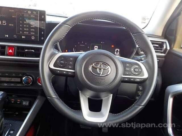 toyota-raize-2020-z-package-360-camera-big-4