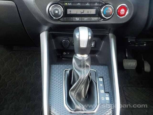 toyota-raize-2020-z-package-360-camera-big-1