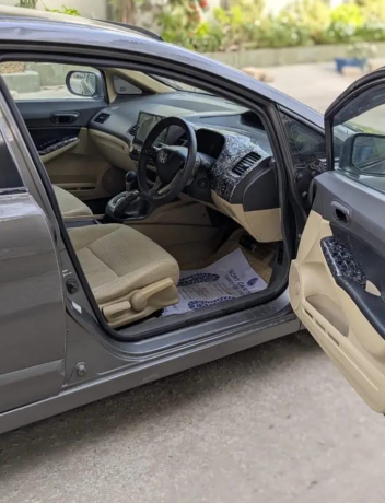honda-civic-vti-18-i-vtec-big-1