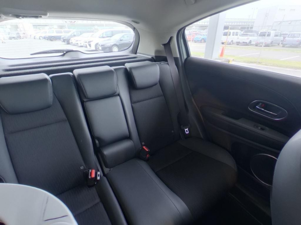 honda-vezel-hybrid-z-honda-sensing-big-2