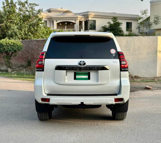 toyota-prado-tx-l-package-27-big-3