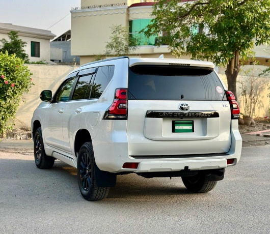toyota-prado-tx-l-package-27-big-5