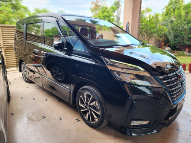 nissan-serena-2020-e-power-highway-star-import-2024-big-12