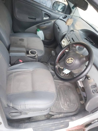 vitz-200307-big-7
