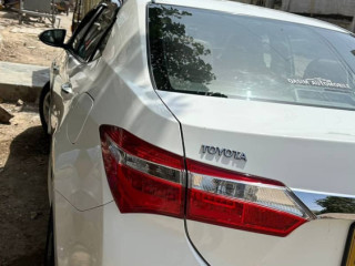 toyota-corolla-altis-cvt-i-18-modle-2016