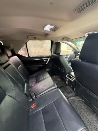 toyota-fortuner-g-2022-big-5