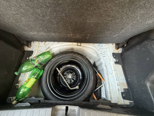 vitz-2010-model-islambad-auction-full-shower-for-fresh-look-big-5