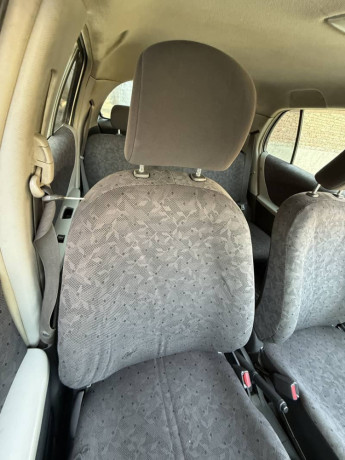 vitz-2010-model-islambad-auction-full-shower-for-fresh-look-big-1