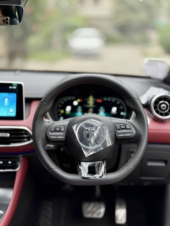 mg-hs-phev-zero-meter-big-9