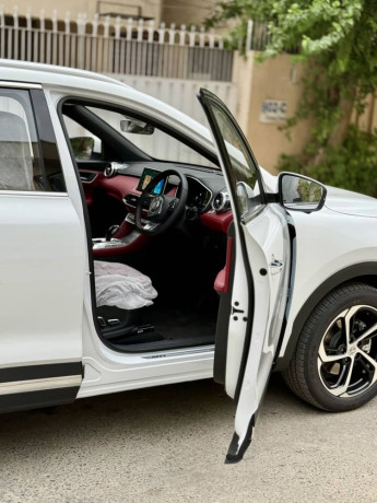 mg-hs-phev-zero-meter-big-7