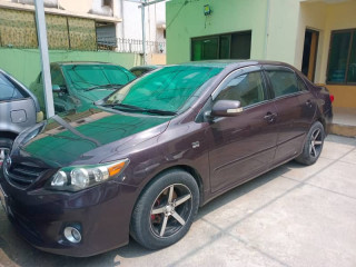 toyota-corolla-gli-2012