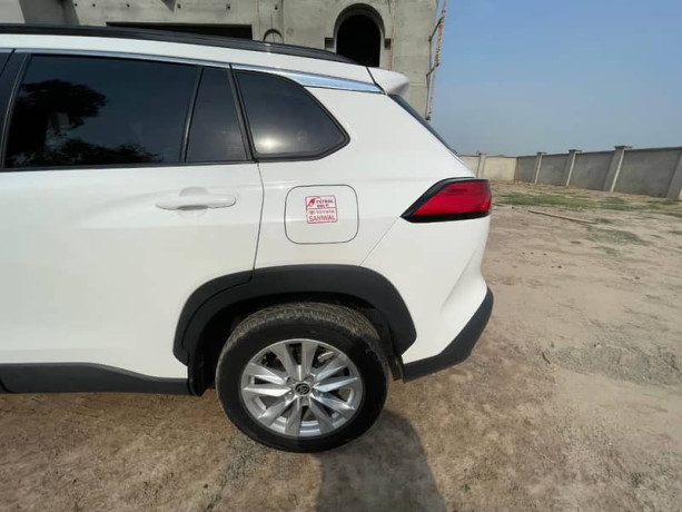 toyota-corolla-cross-2024-model-big-9