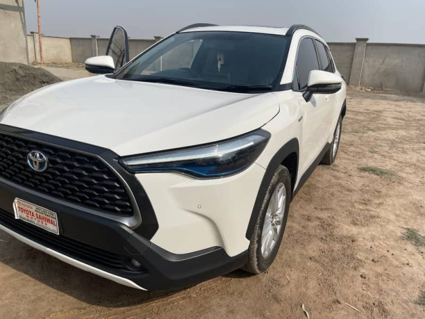 toyota-corolla-cross-2024-model-big-8