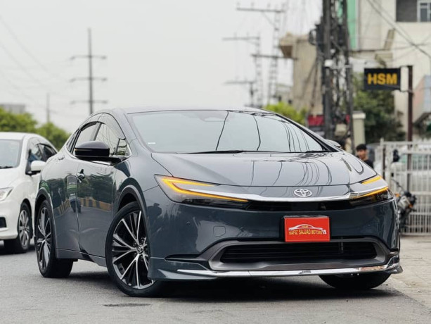 toyota-prius-2023-big-2