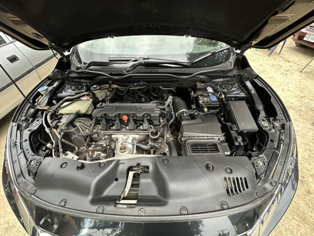 civic-oriel-18-big-2
